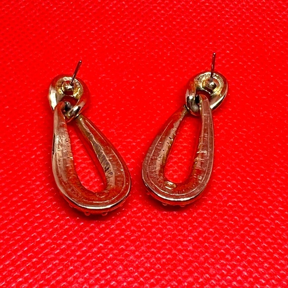 Swarovski Crystal Dangling Post Earrings Gold Plated Swan Stamp EUC - Picture 11 of 13